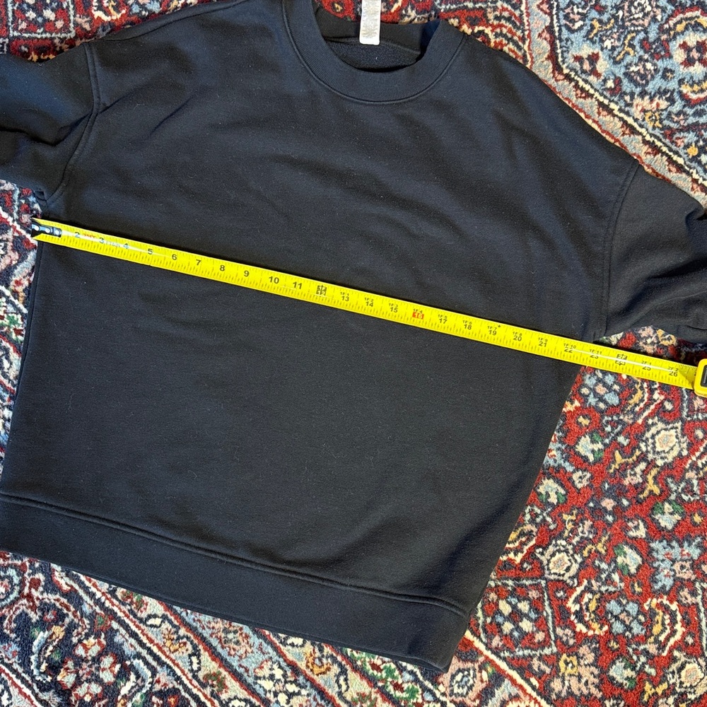 ALO Yoga Crew Neck Pullover - Size Small - Picture 5 of 6
